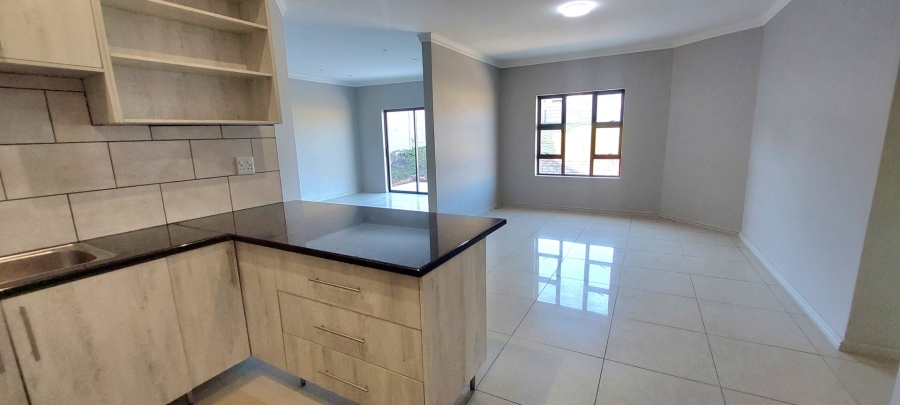 4 Bedroom Property for Sale in Sunrise On Sea Eastern Cape